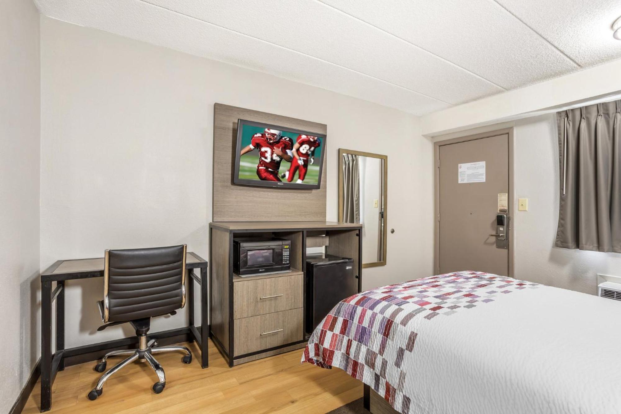 Red Roof Inn Tinton Falls-Jersey Shore Bagian luar foto