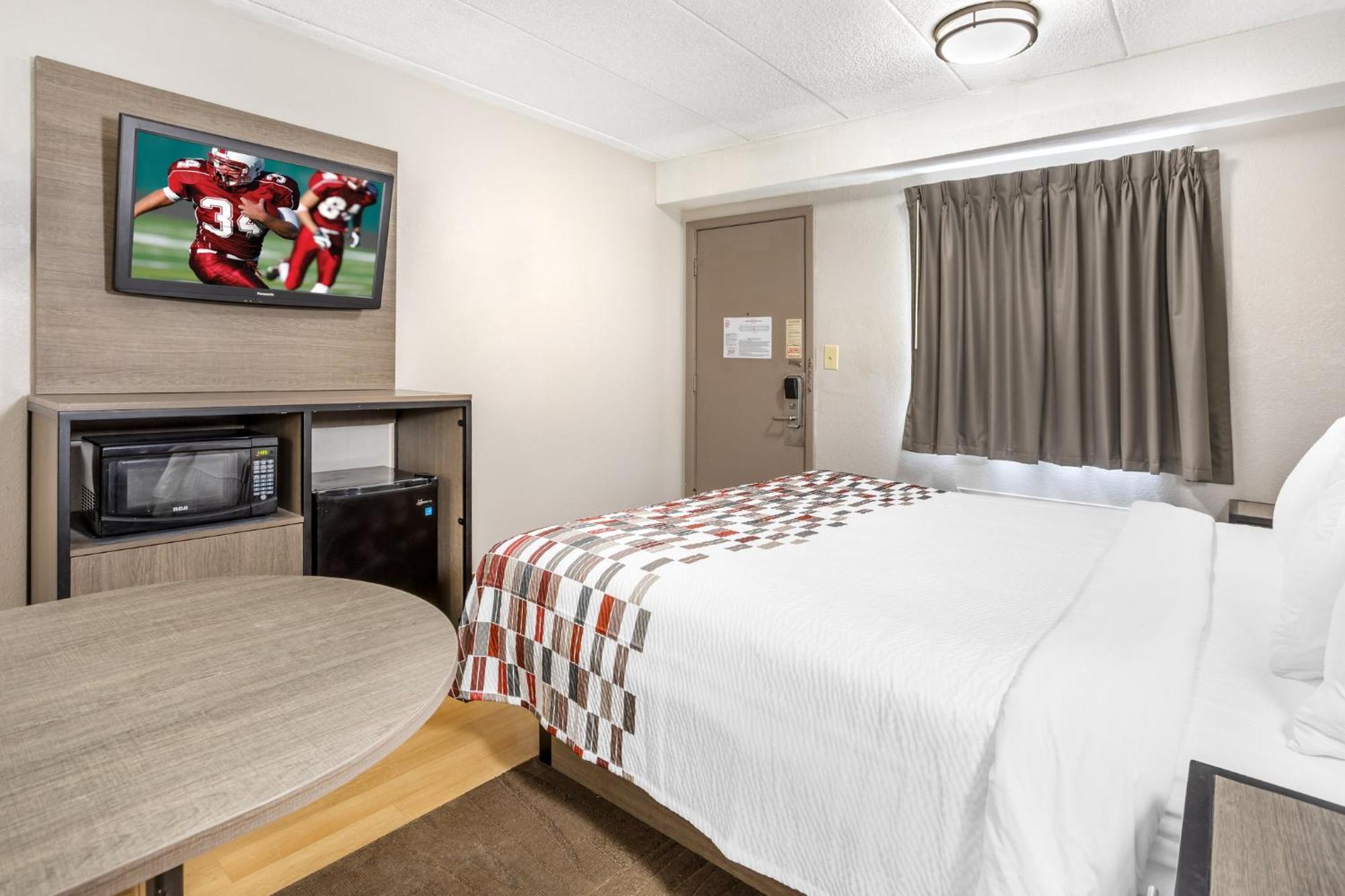 Red Roof Inn Tinton Falls-Jersey Shore Bagian luar foto